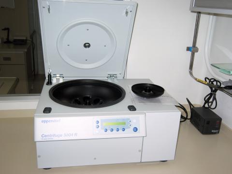 refrigerated centrifuge